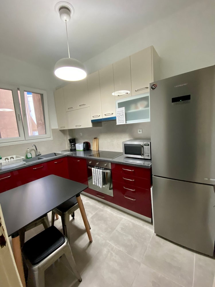 Koukaki Comfortable Apartment