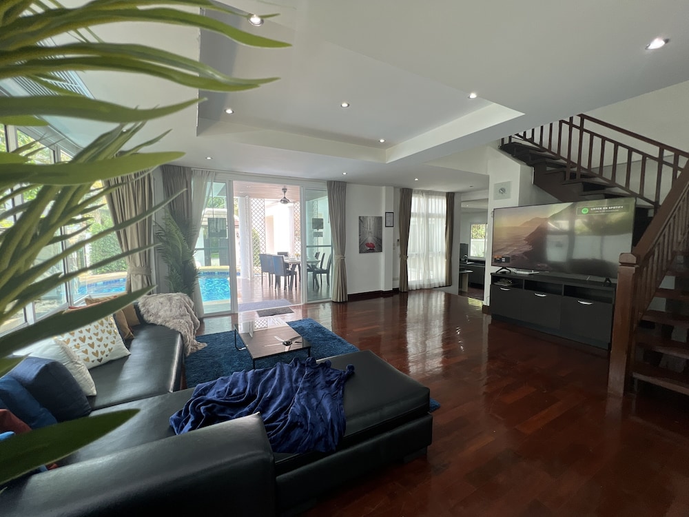 Premium Pool Villas Pattaya