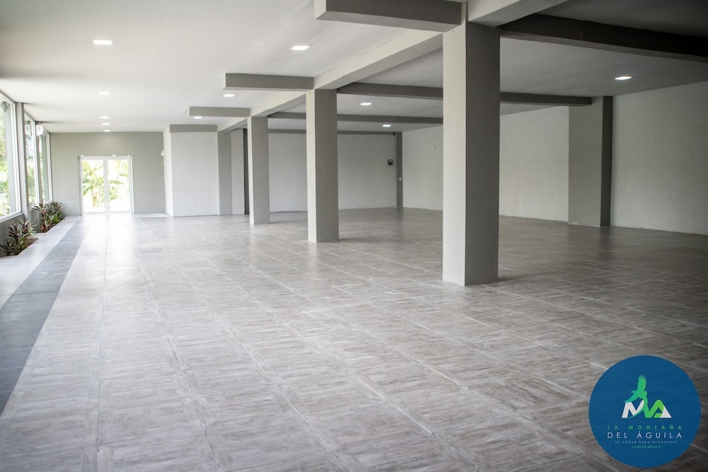 meeting & event spaces
