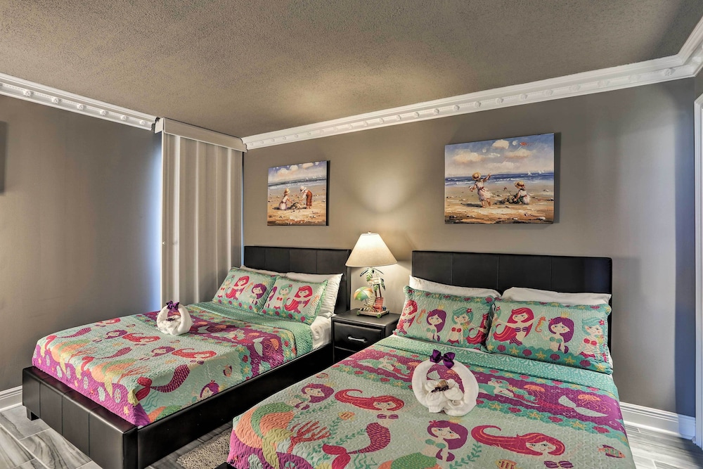 Panama City Beach Condo w/ Balcony & Ocean Views