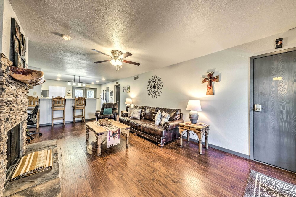 Condo Near Midtown Ruidoso w/ Furnished Deck! view 5