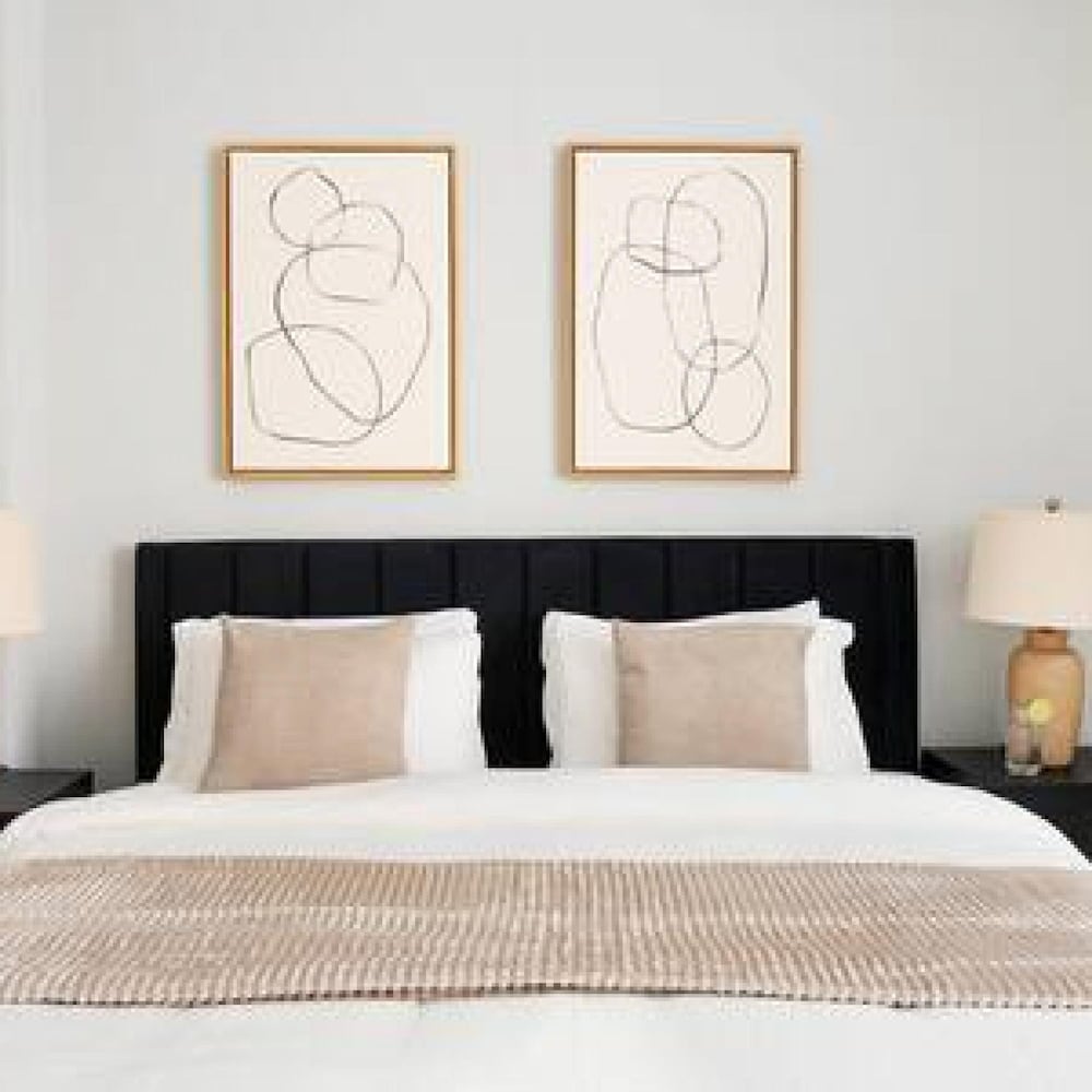 73-208 New 2BR 2bath UWS Doorman Gym