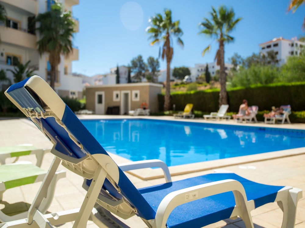C04 - Pool View 3 Bedroom by DreamAlgarve