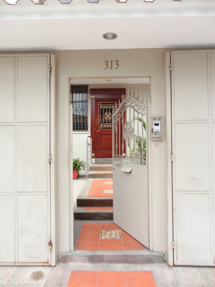 Seymour Guest House