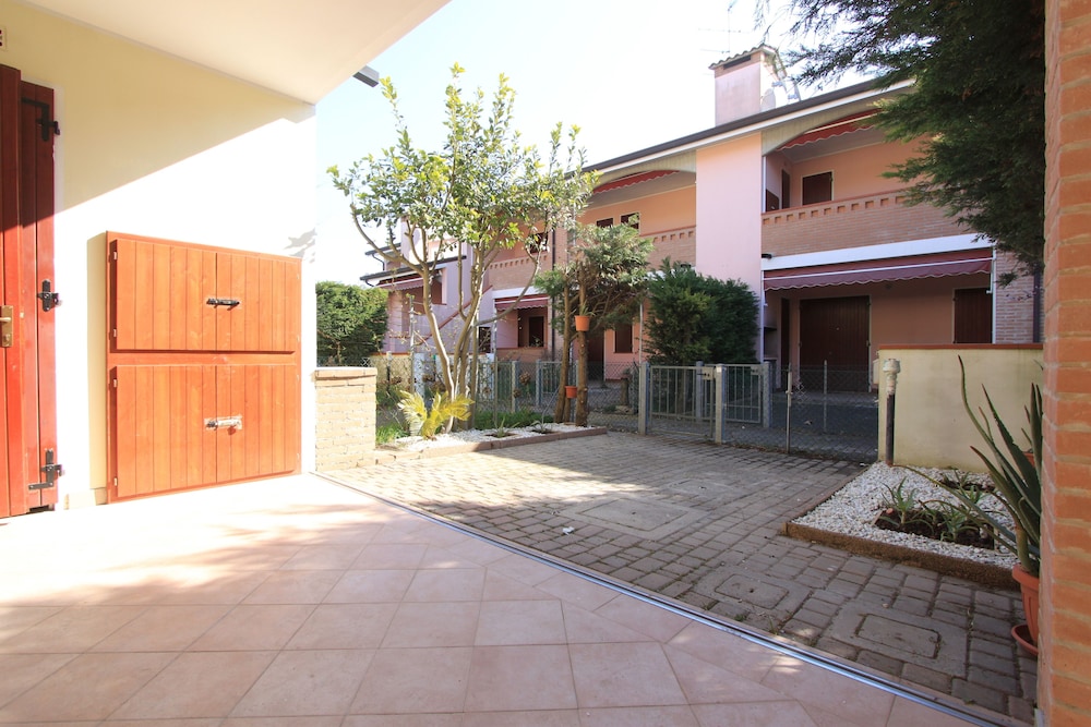 Begonia Villas