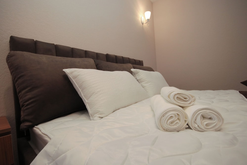 Hillside Guest House