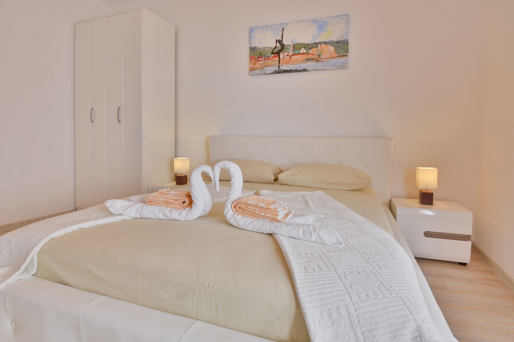 Apartments Cenic