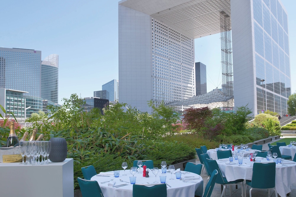 Puteaux Vacations - Renaissance Paris La Defense Hotel - Property Image 40
