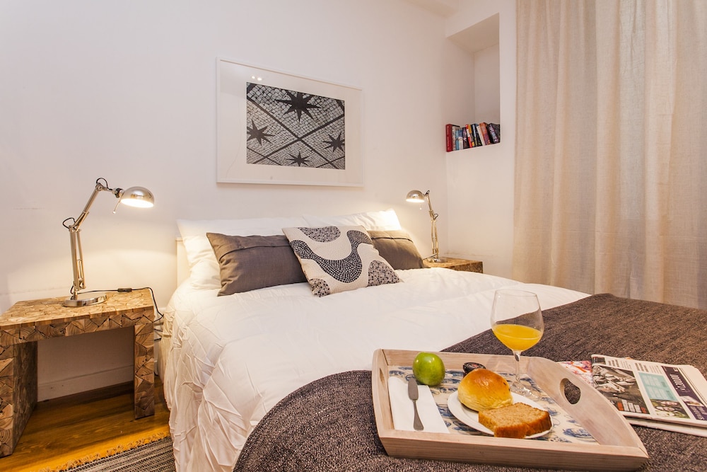 LxWay Apartments Castelo view 2