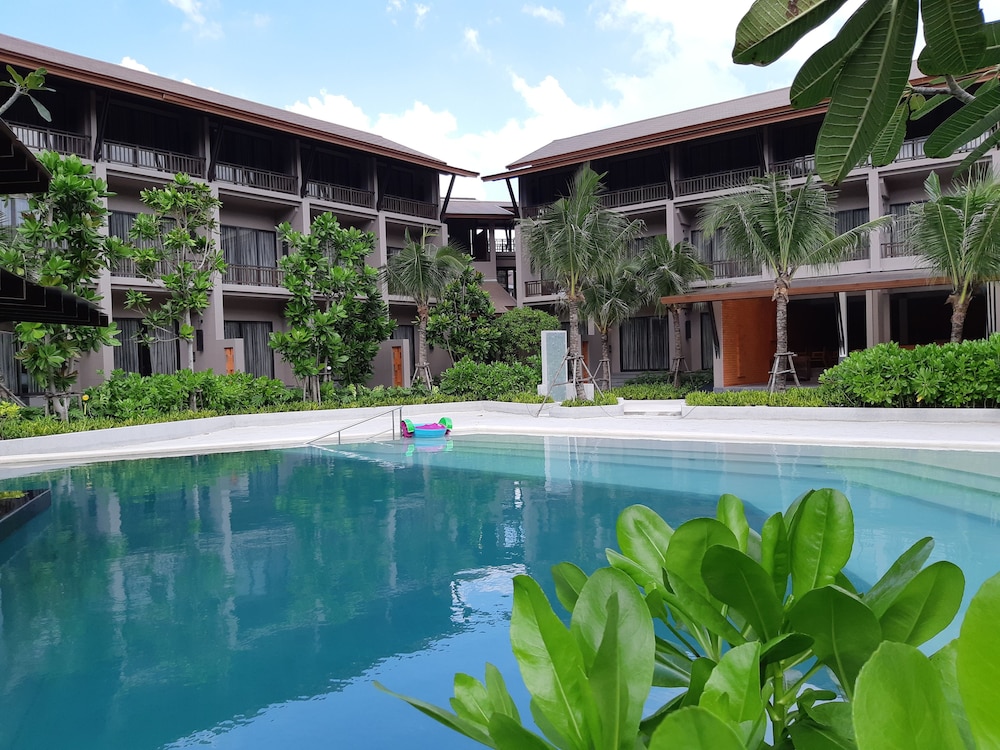 Maehaad Bay Resort