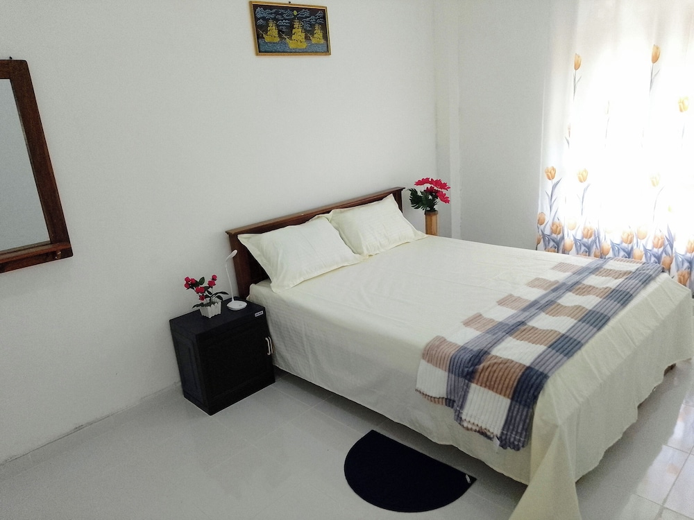 Tropical Suites