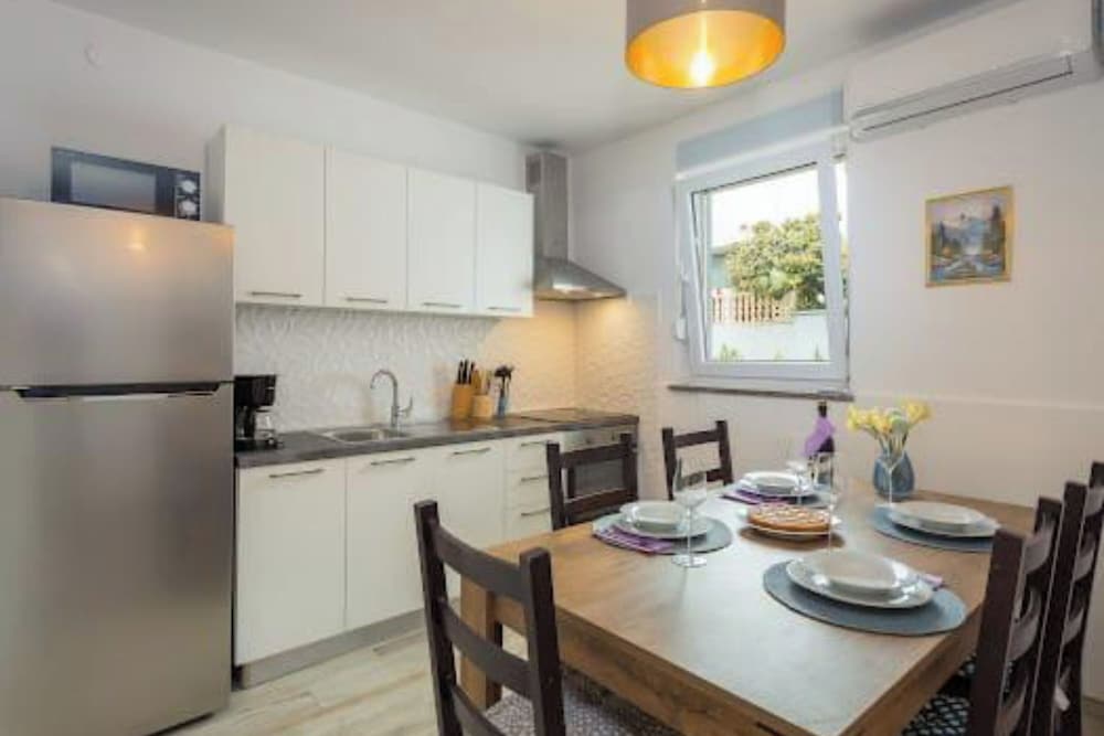 Apartment Alice - close to Pula centre
