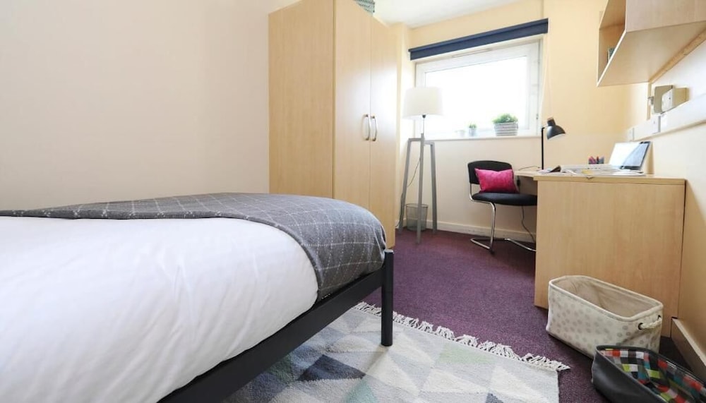 John Lester & Eddie Colman Courts - Campus Accommodation