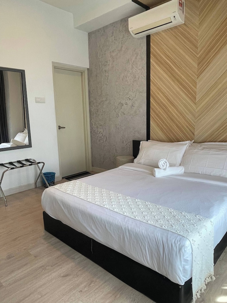 Arte Ampang Klcc 2 BR Homestay, 4-6 pax