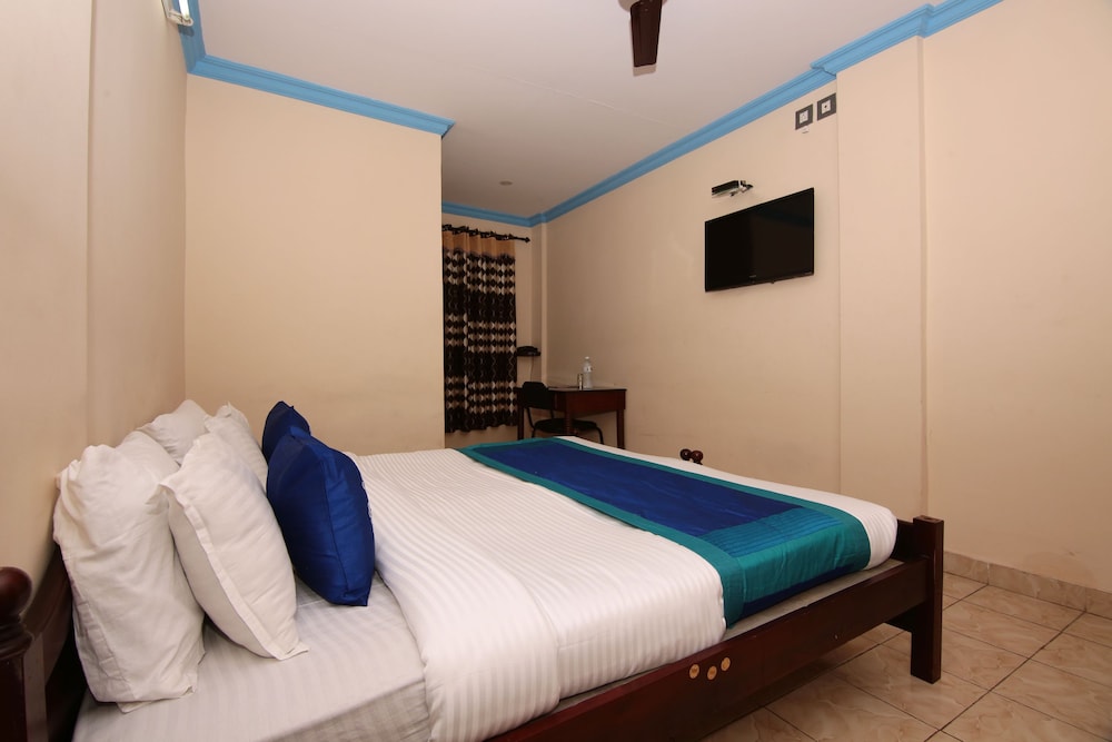 OYO 6711 Geojo Residency