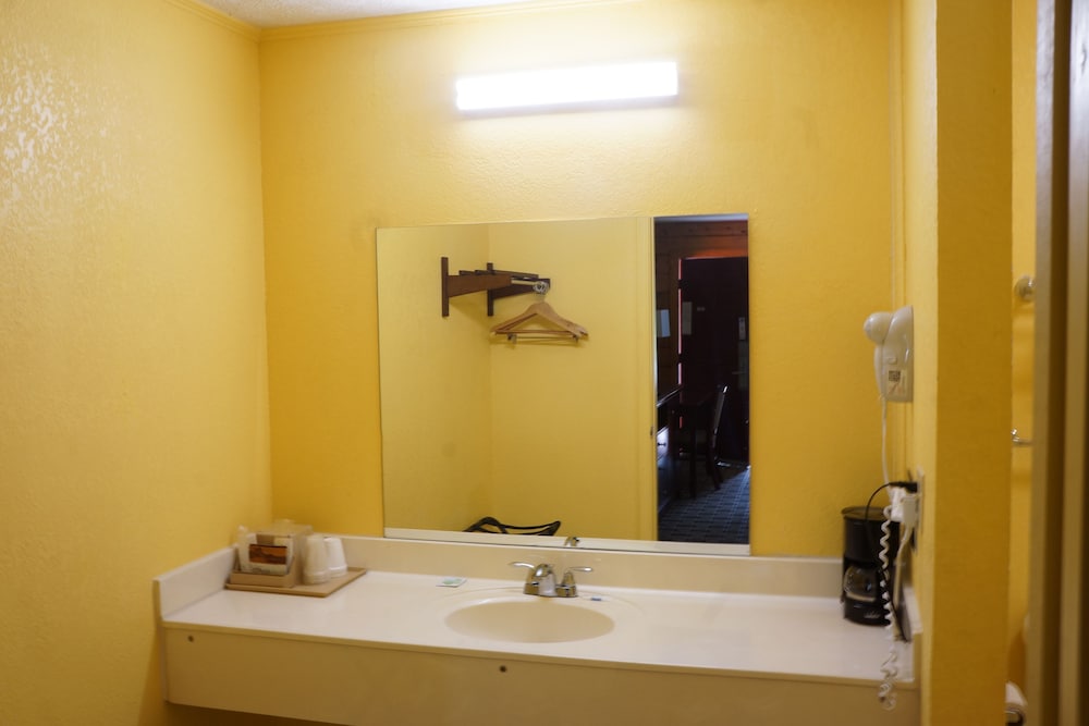 American Inn Motel by Capital O Camden AL