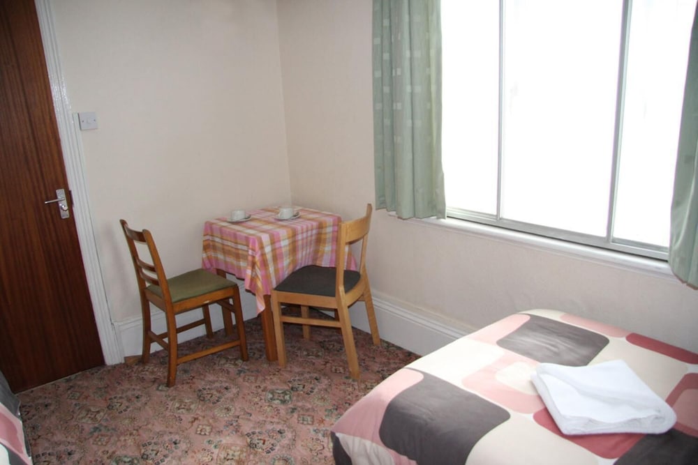 Dove Court Mini Lodge