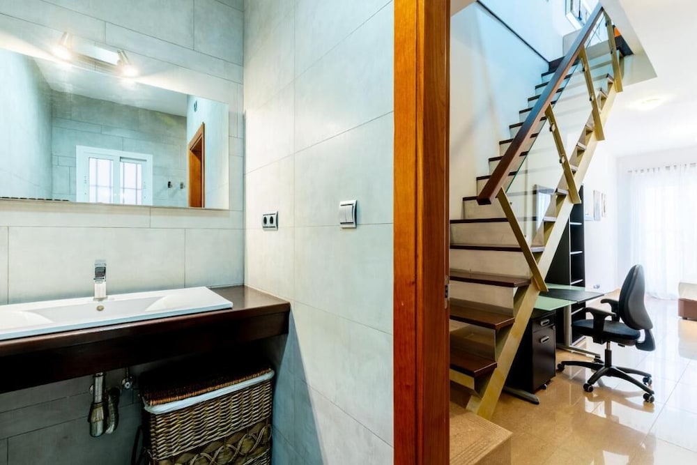 Charming Apartment in El Arenal, Sevilla's Heart