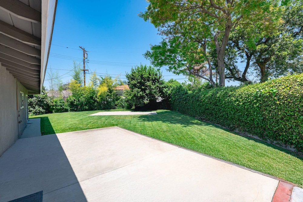 Spacious Family Friendly House in Central Location