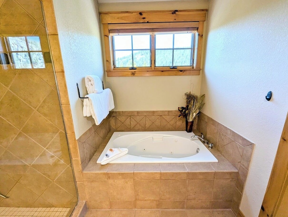 Settlers Creek 6521