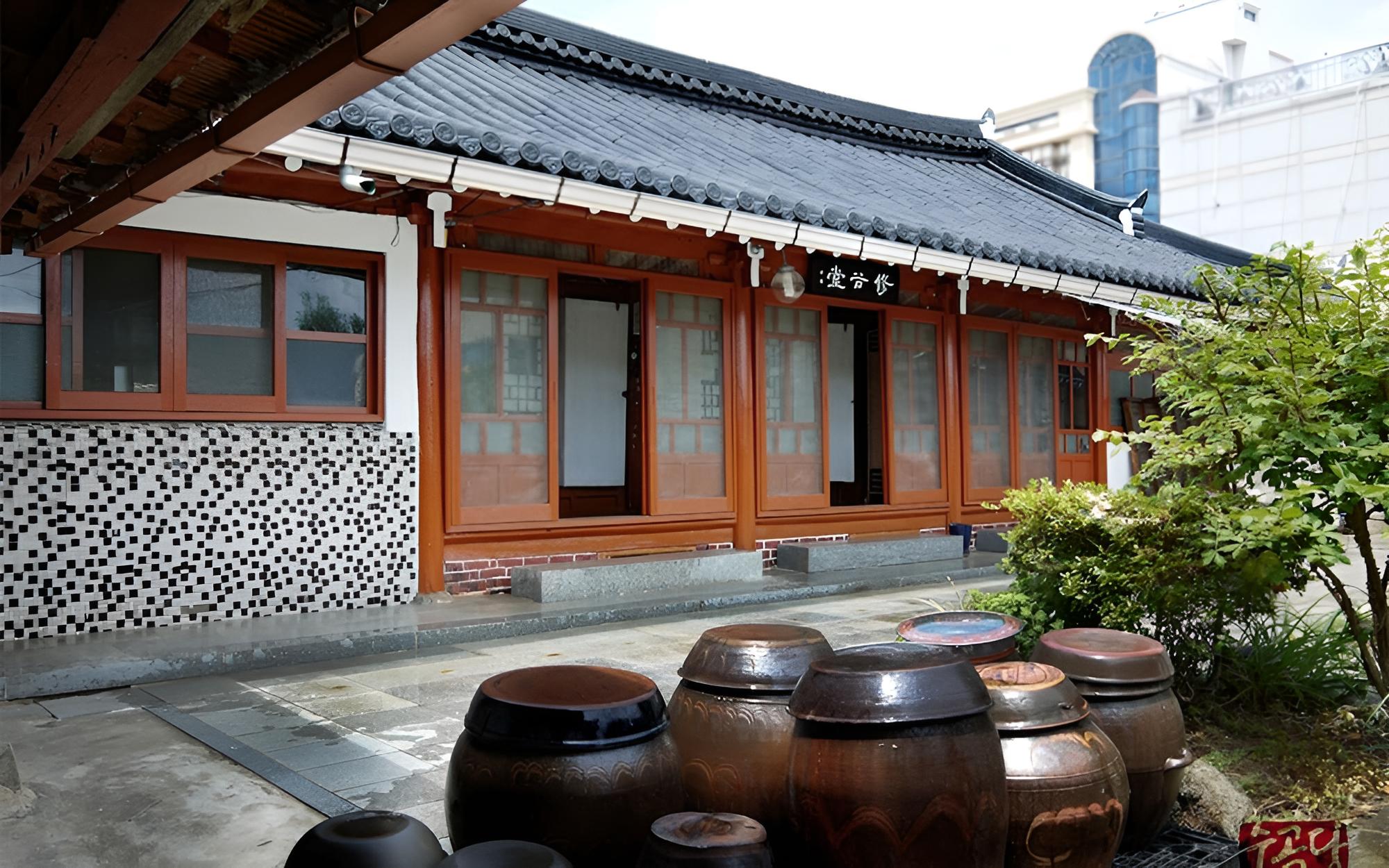 Namwon Sugokdang Hanok Stay view 2