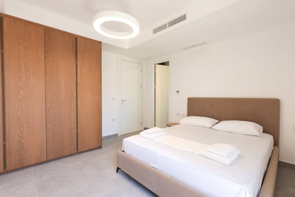 Sanpietro Deluxe Villa