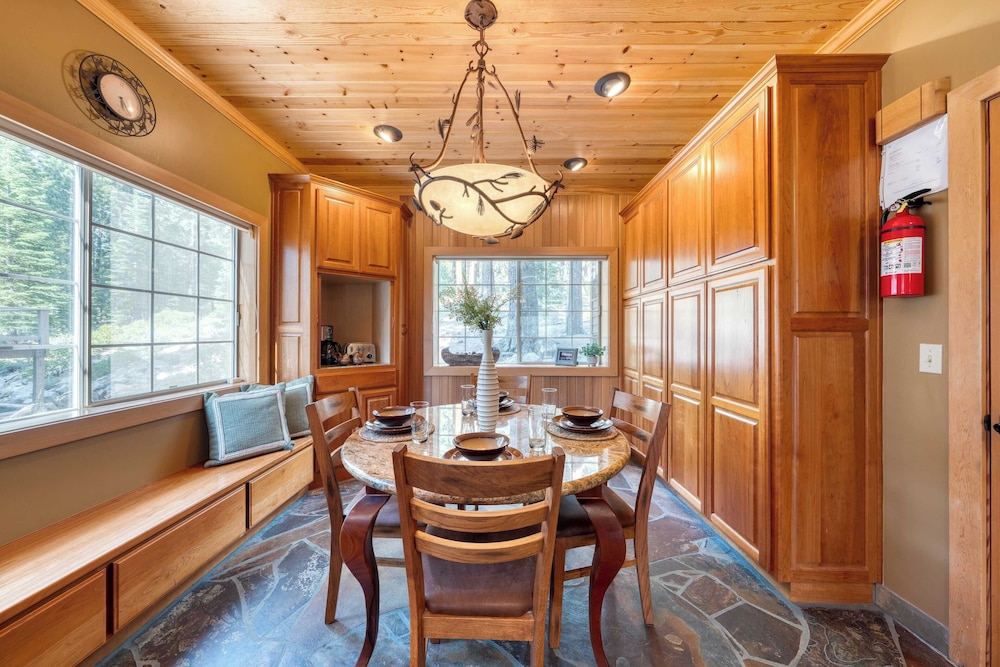 Northstar Haven Cozy-chic Retreat Near Lake Tahoe & Downtown Truckee