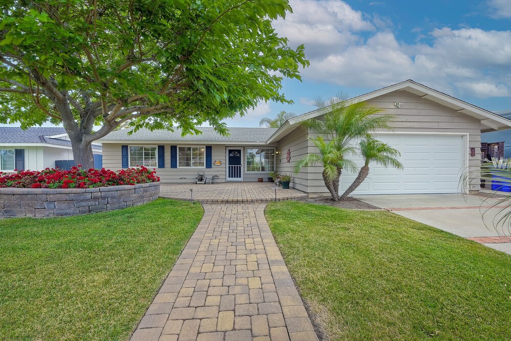 Carlsbad Charm 3 BDR Stunner! view 5