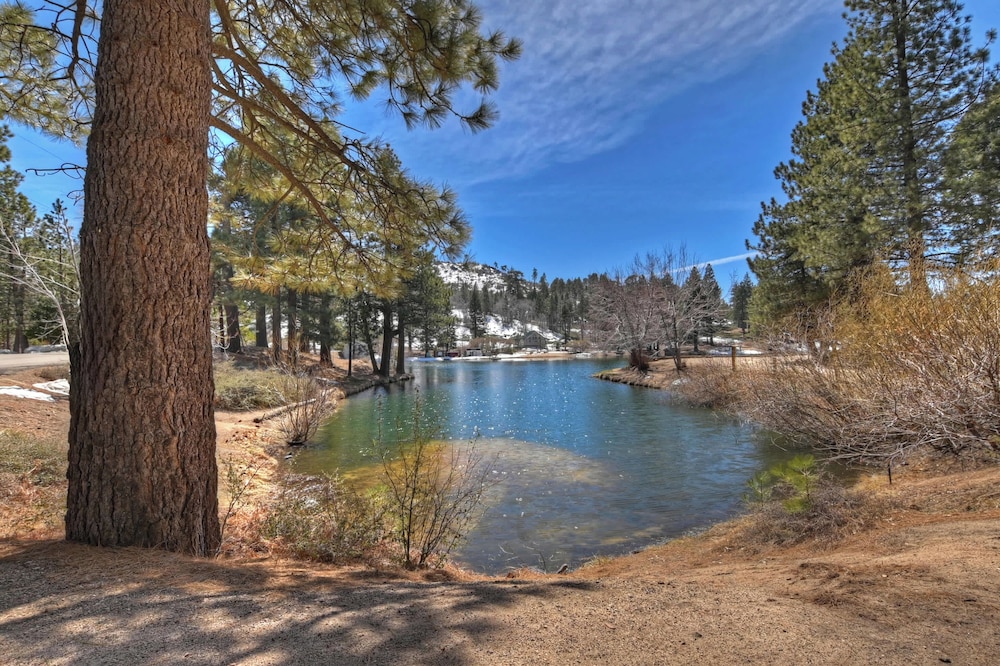 Tres Patos - Lakefront Stay for 8