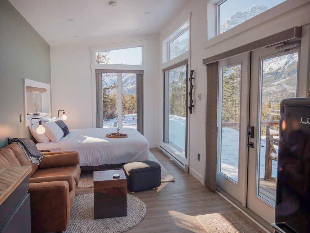 Skyridge Glamping
