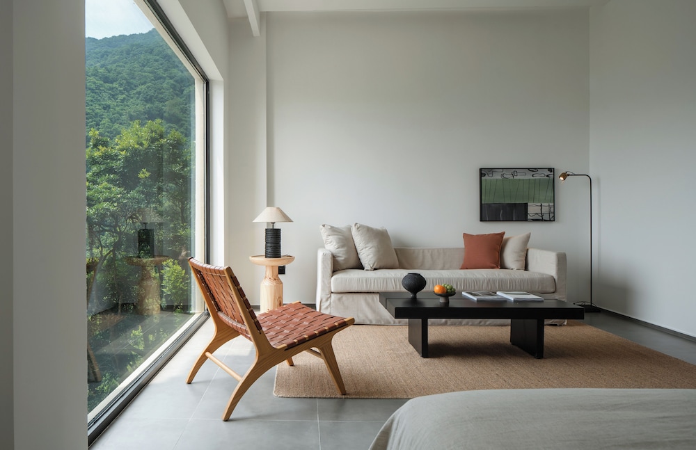 Miyue Shenzhen Tianlu Secret Wild Wizard Holiday Hotel