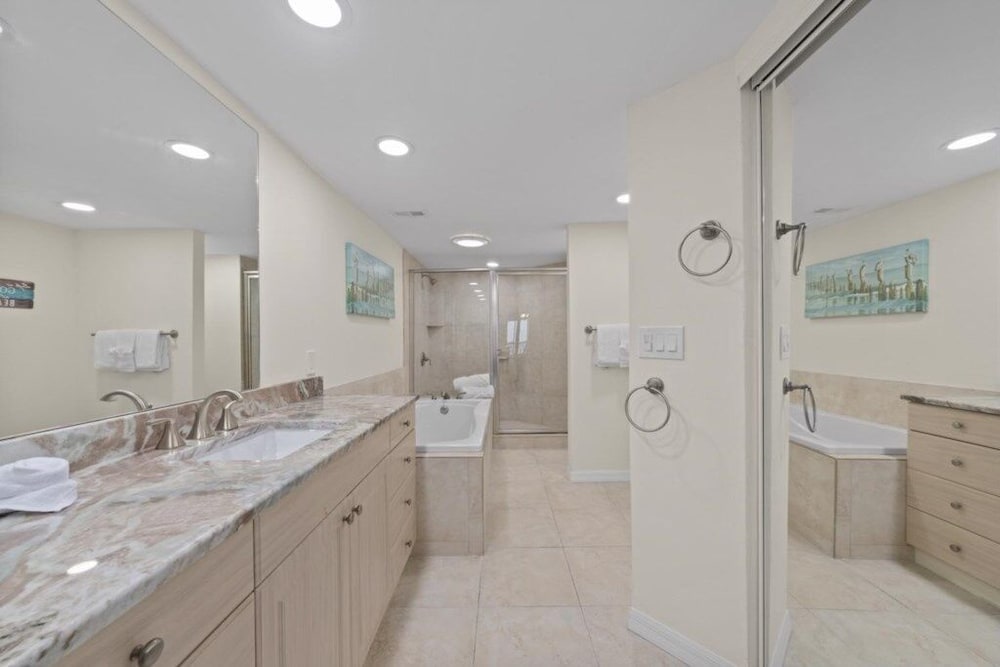 Pointe Santo A24 3 Bedroom Condo