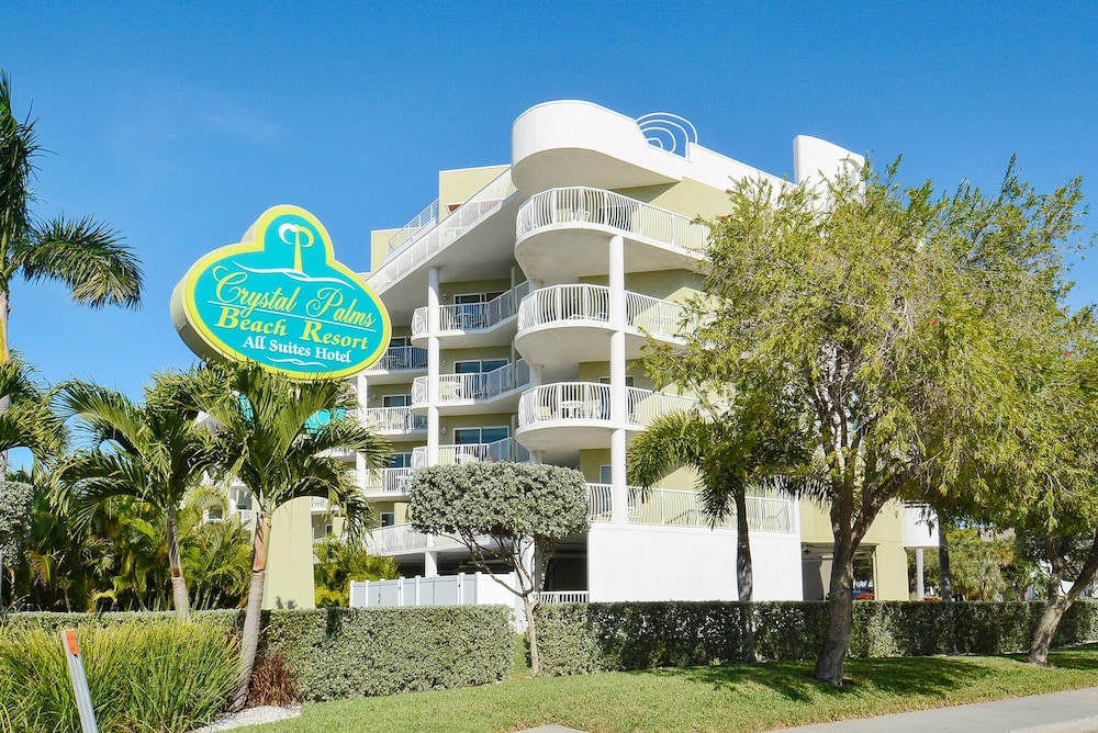 Crystal Palms 201