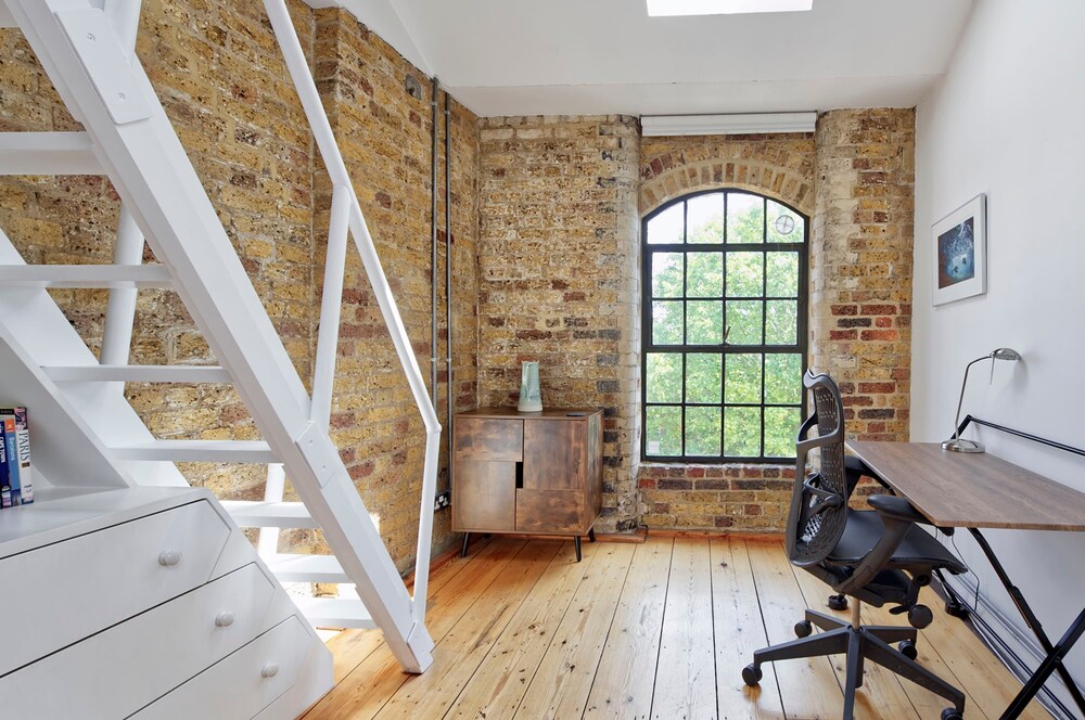 Spacious 1 Bed 1 Bath Southwark