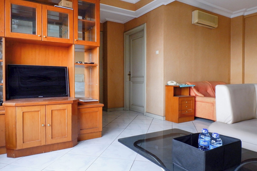 Best Deal 2Br Apartment At Taman Beverly
