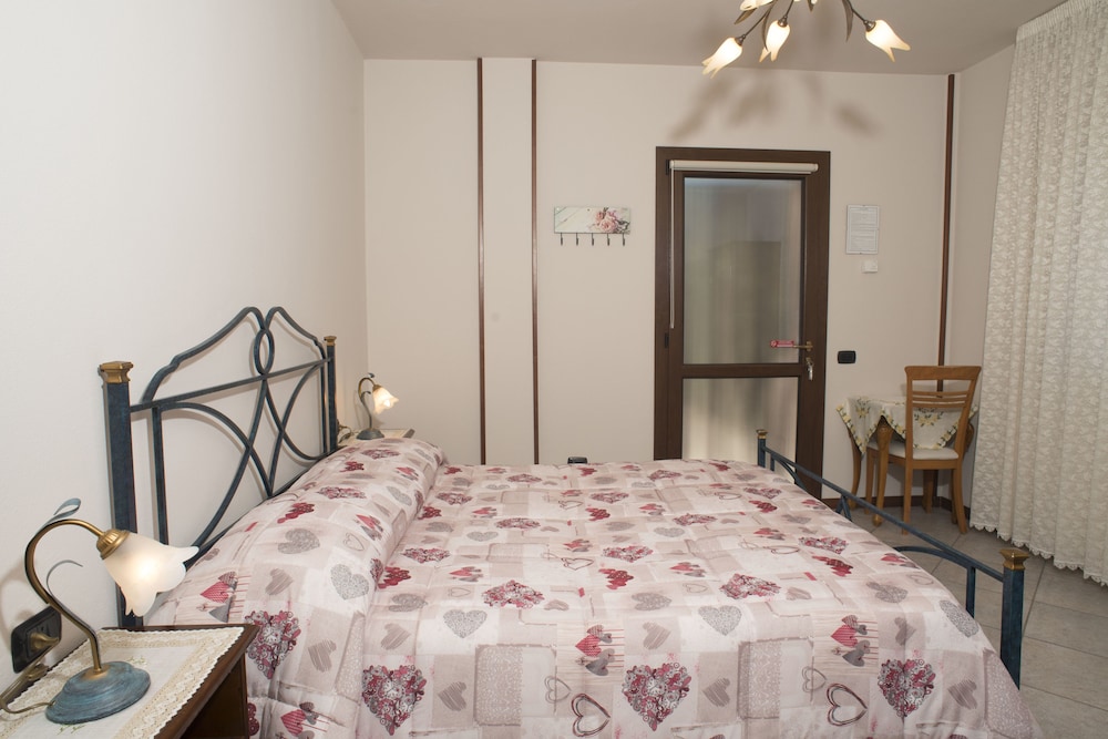 Villa Rosy B&B