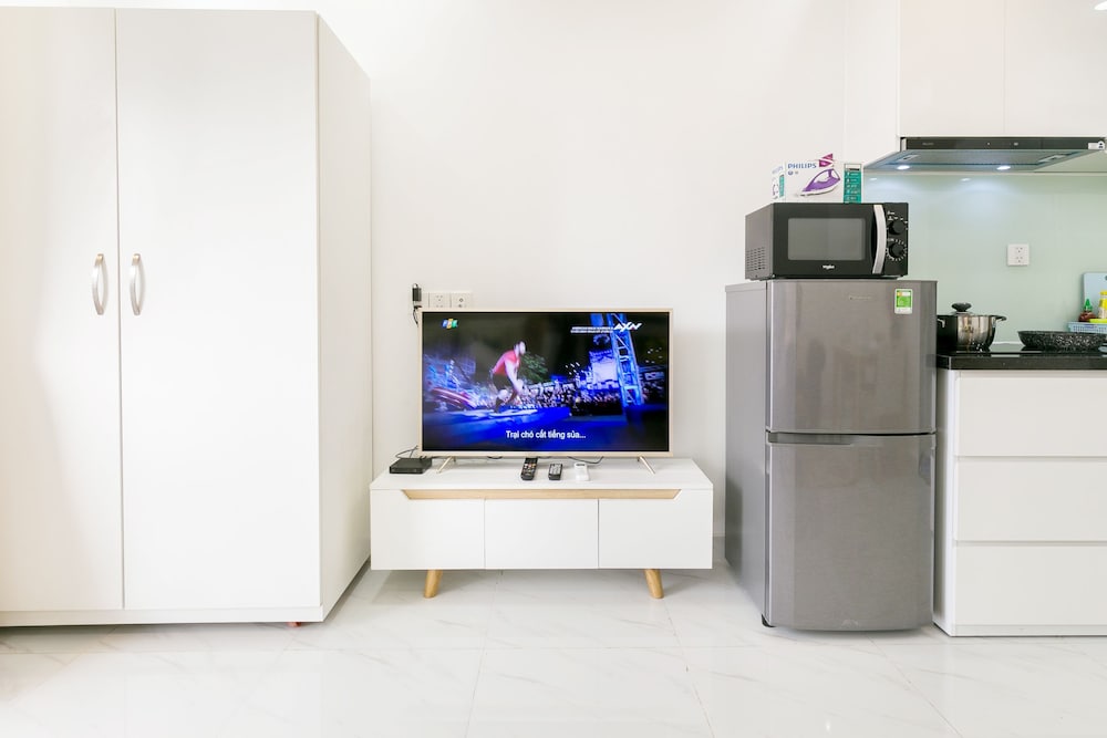Jennifer House - Millenium Apartment