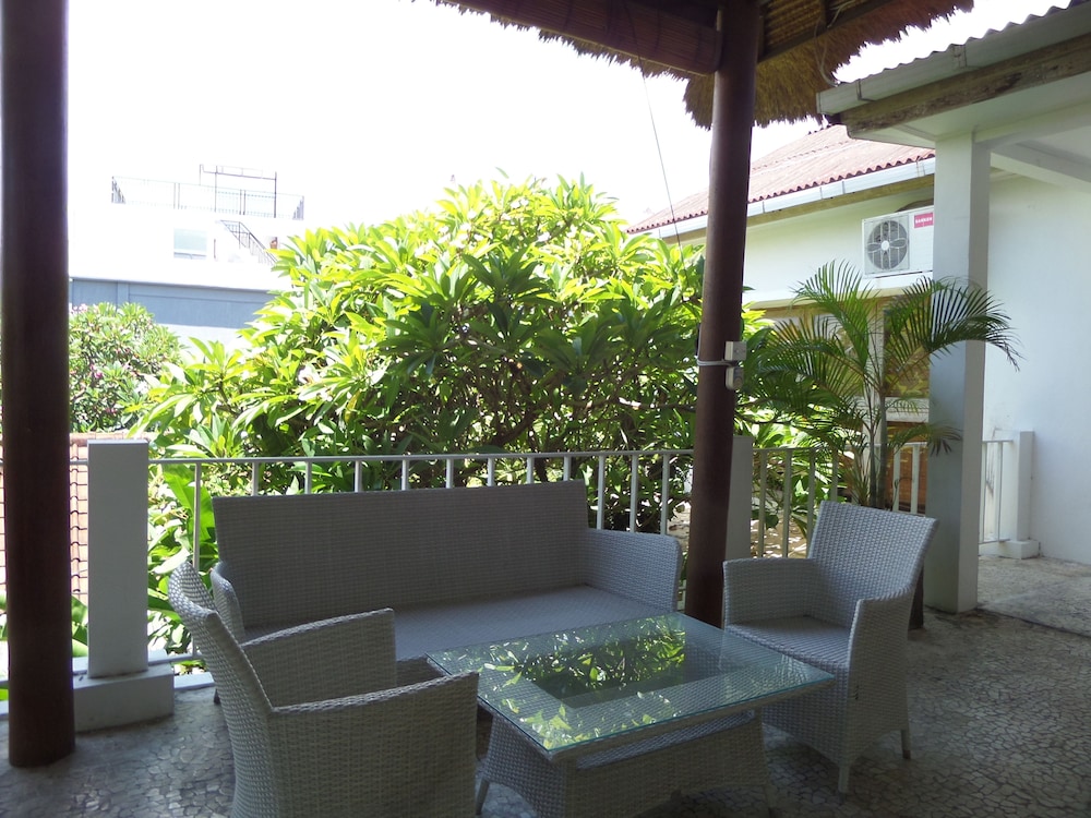 The Island Hotel Bali - Hostel