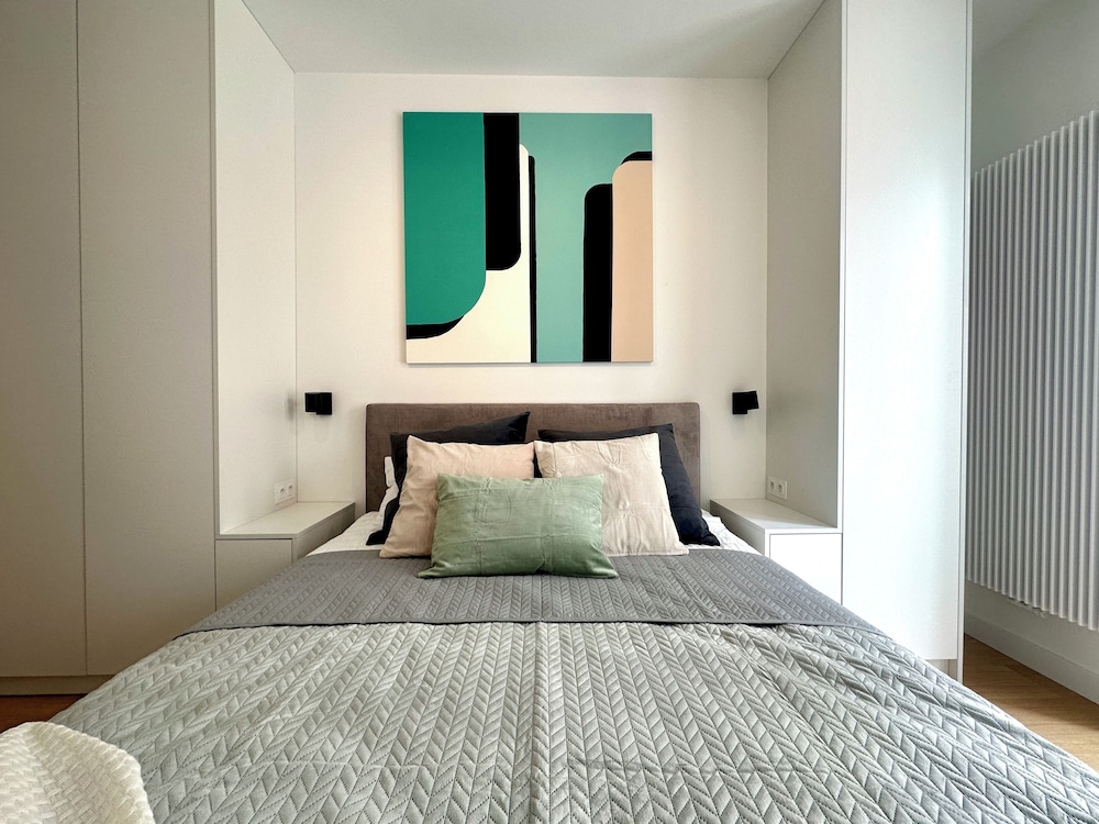 Ludwiki Apartment by Renters Prestige view 5