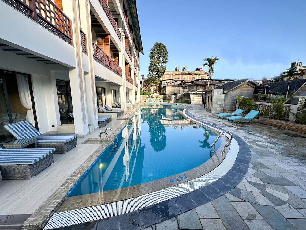 Lake View Resort