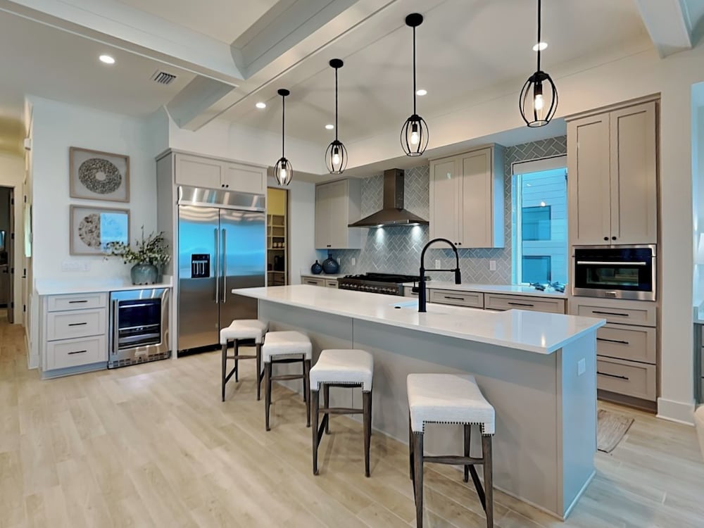 Viviana #10 by Southern Vacation Rentals