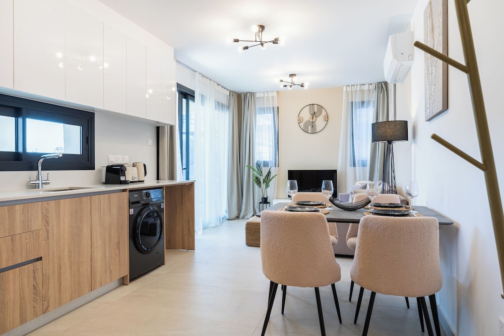 Jas Living Apts & Balconies in Larnaca