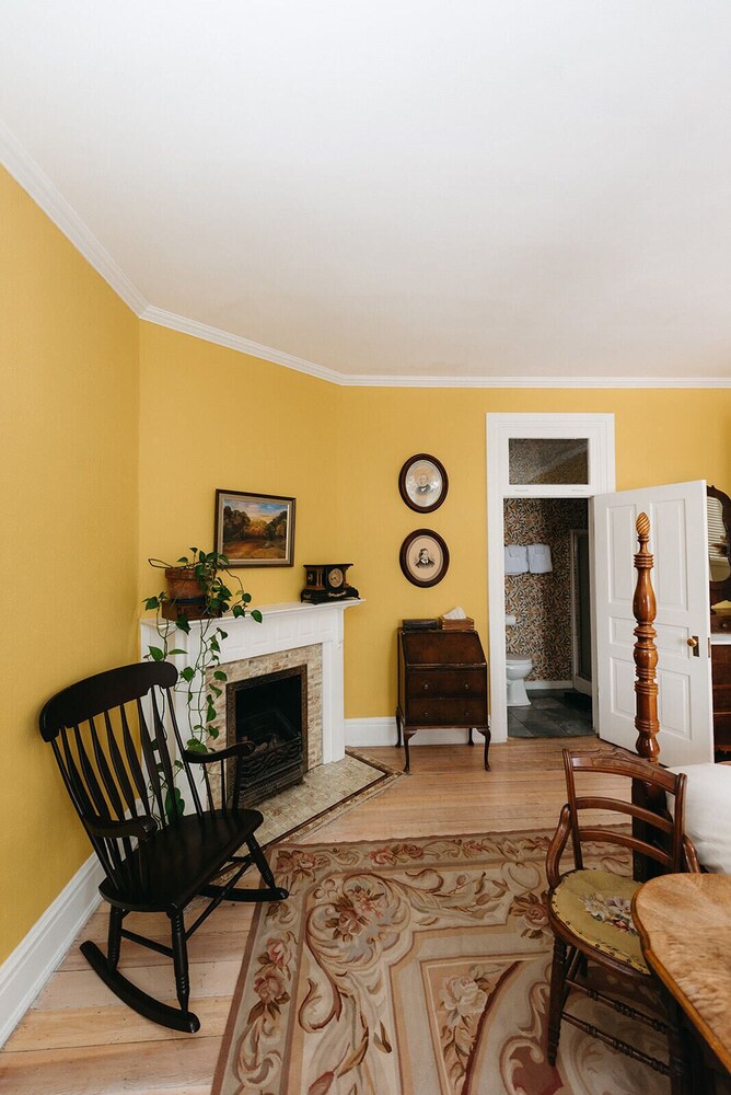 Ellerbeck Mansion Bed & Breakfast