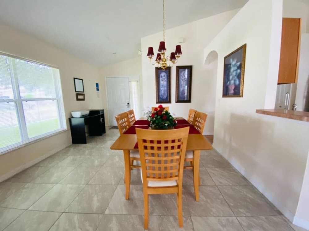 Ezra s Vacation Home view 5