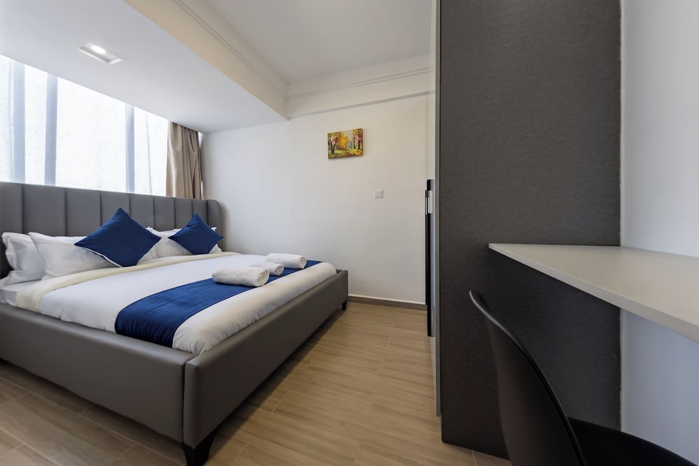 Erica Suites - Riverside 1BR Apartments