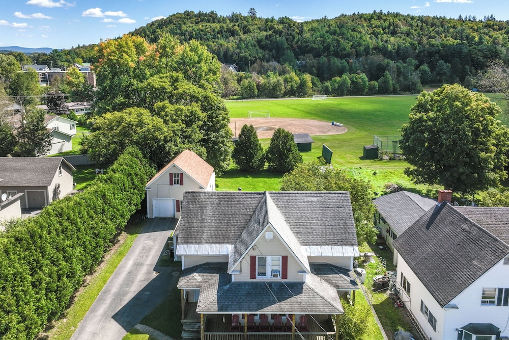 Cozy New Hampshire Retreat w/ Fire Pit & Porch! view 4