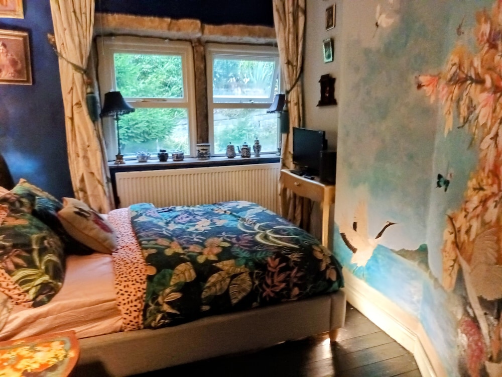 One Bedroom Ocean Village Apt