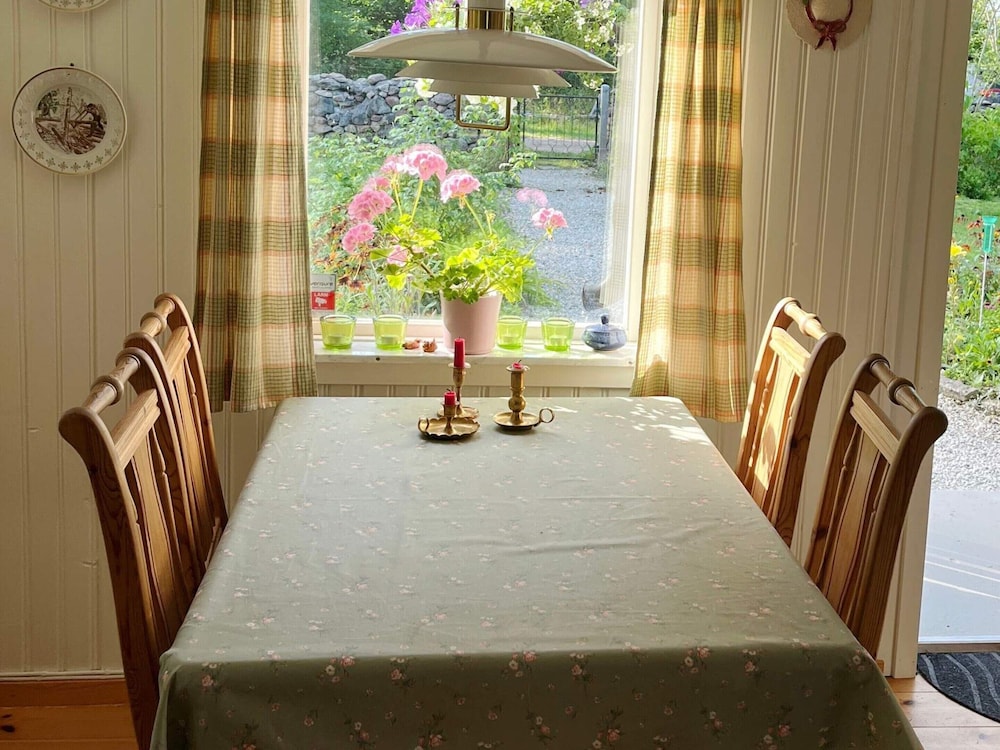6 Person Holiday Home in Klintehamn-by Traum