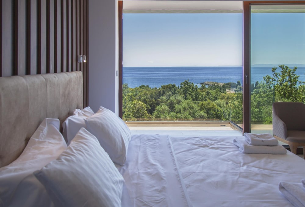 Zavia ENA in Syvota With 2 Bedrooms and 3 Bathrooms view 5