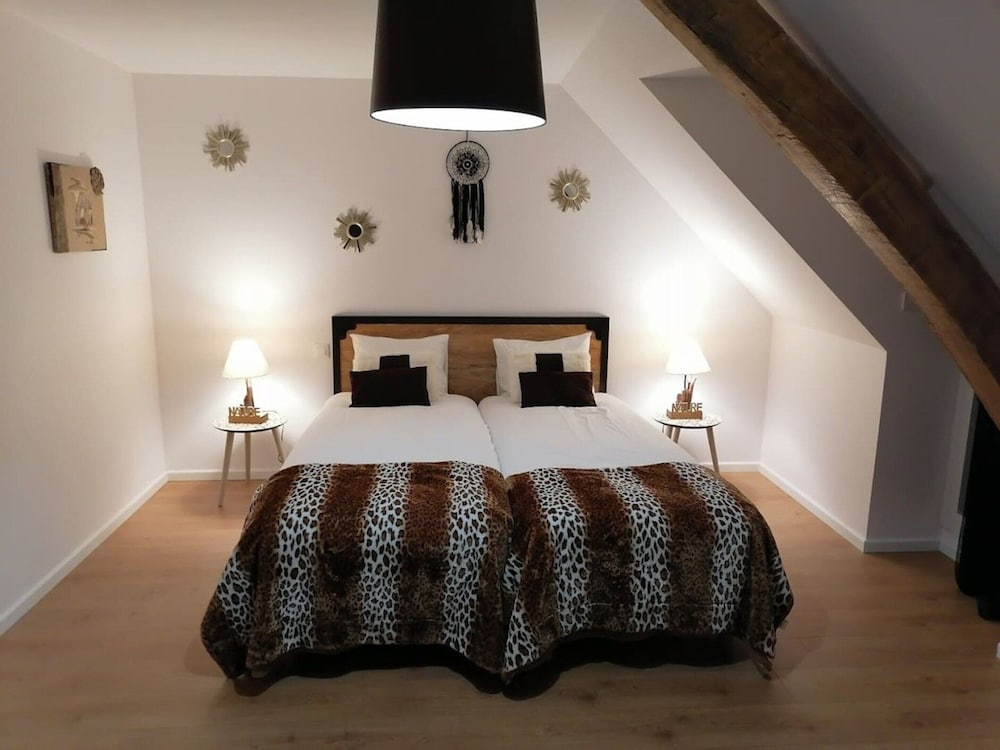 Villa in Monce-en-belin Near Le Mans Circuit
